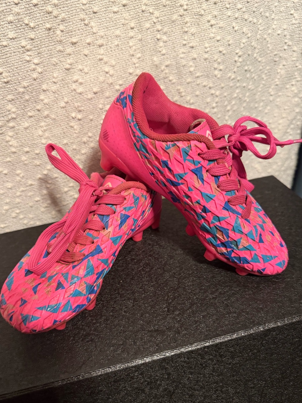 Amazon Kids' Pink and Blue Patterned Soccer Cleats